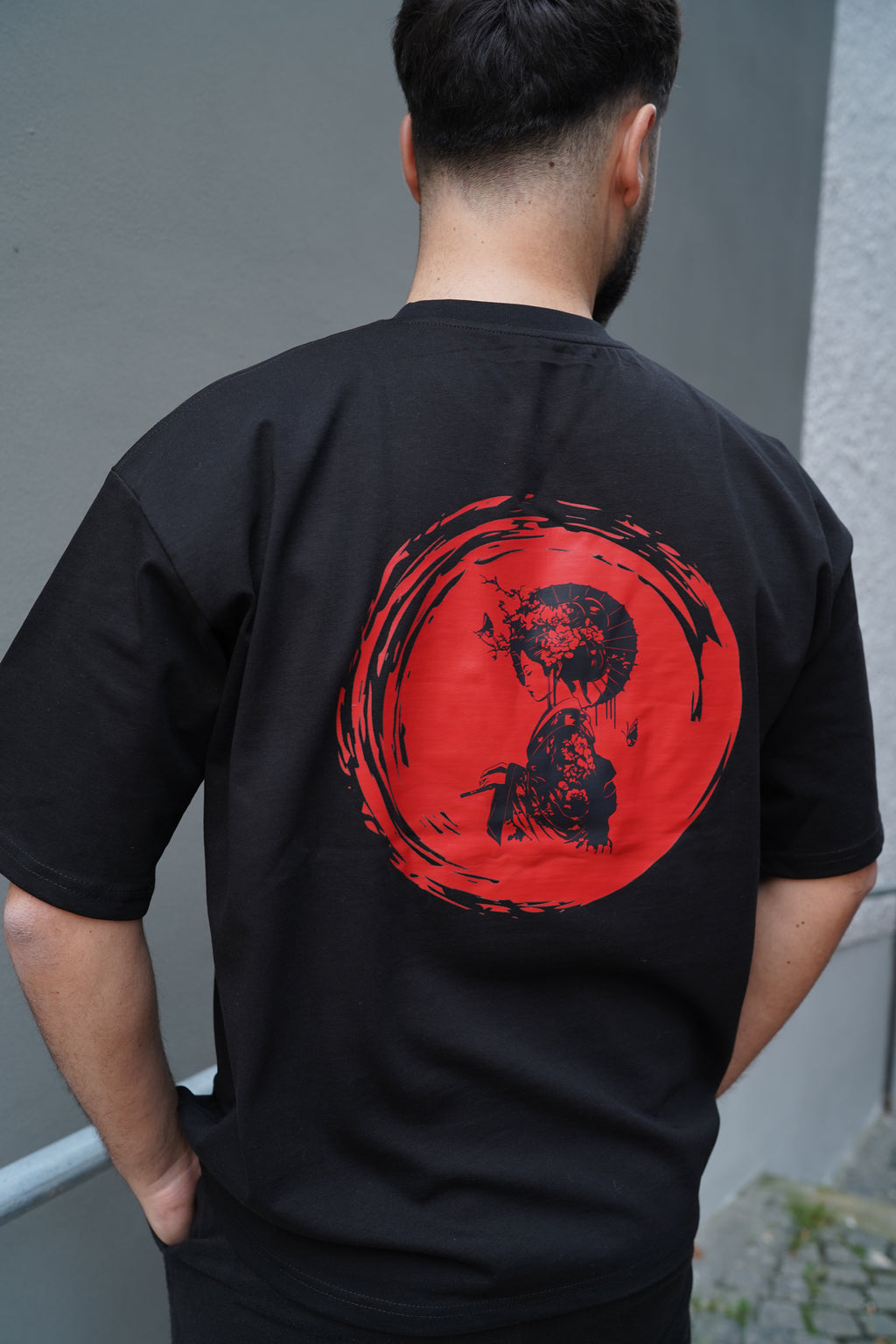 T-Shirt KURUHANA BLACK