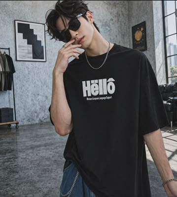 HELLO BLACK – Oversize T-Shirt